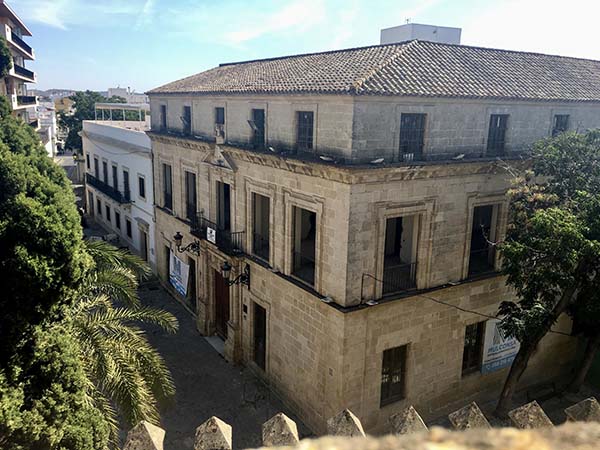 D. Juan Aranibar y su casa-palacio