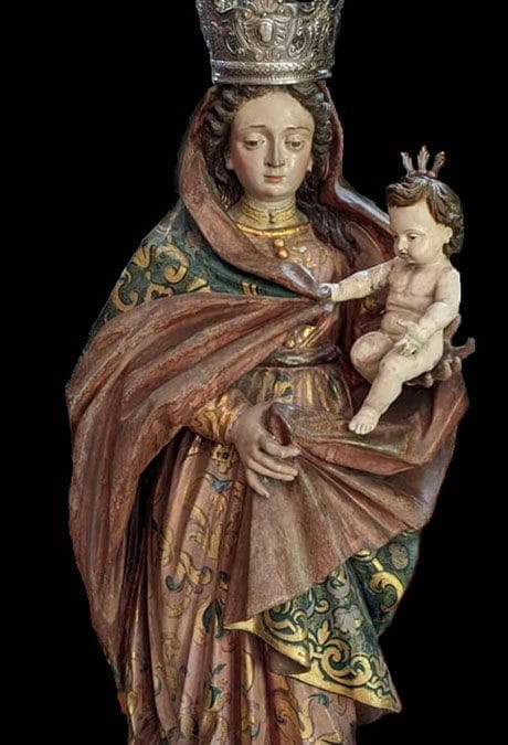 La imagen de la Virgen del Pilar en el convento de Capuchinas