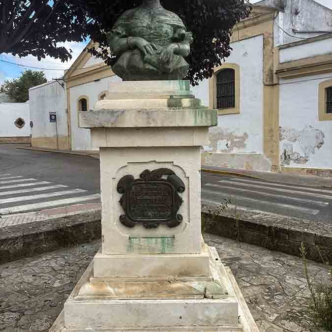 CECILIA BÖHL DE FABER (1796-1877). – y III. El triste abandono que sufre el monumento